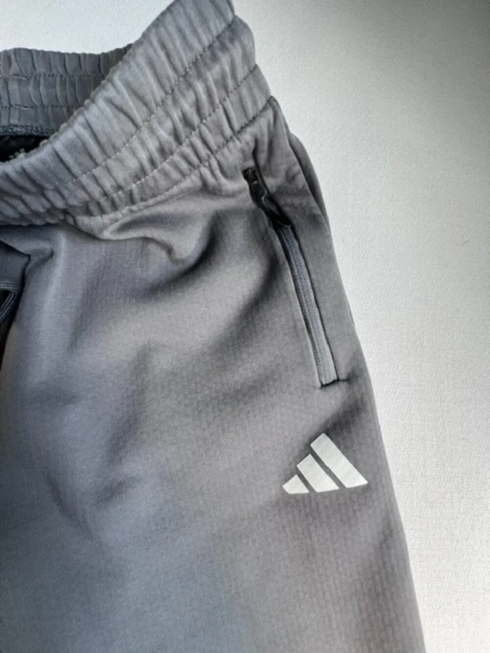 Adidas athletic performance training pants grey casual utility warm up jogger Sm